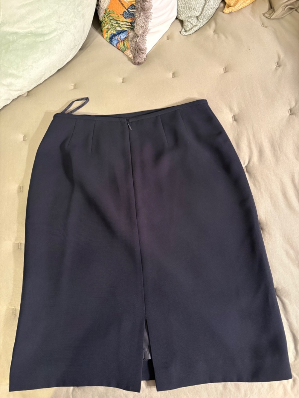 Tahari Skirt Suit (Arthur S. Levine - Picture 9 of 13